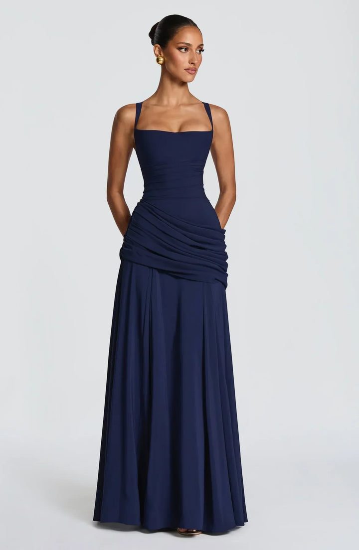 Valentina - Vestido com decote